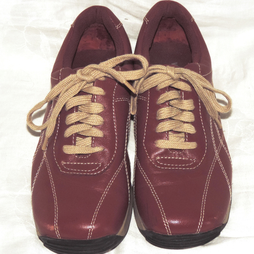 Wanted Speed red lace-up shoes